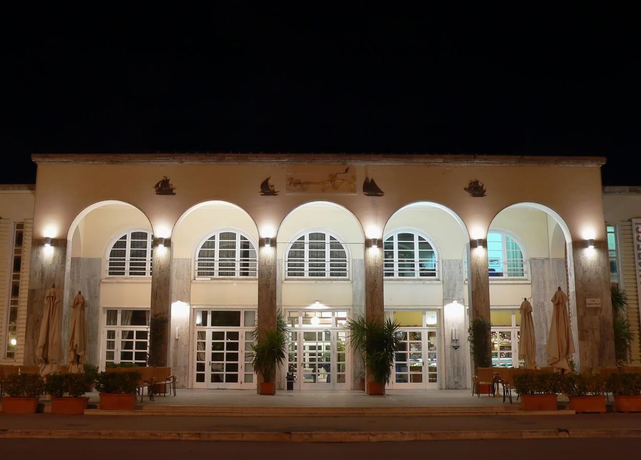 Hotel Luana Viareggio Extérieur photo